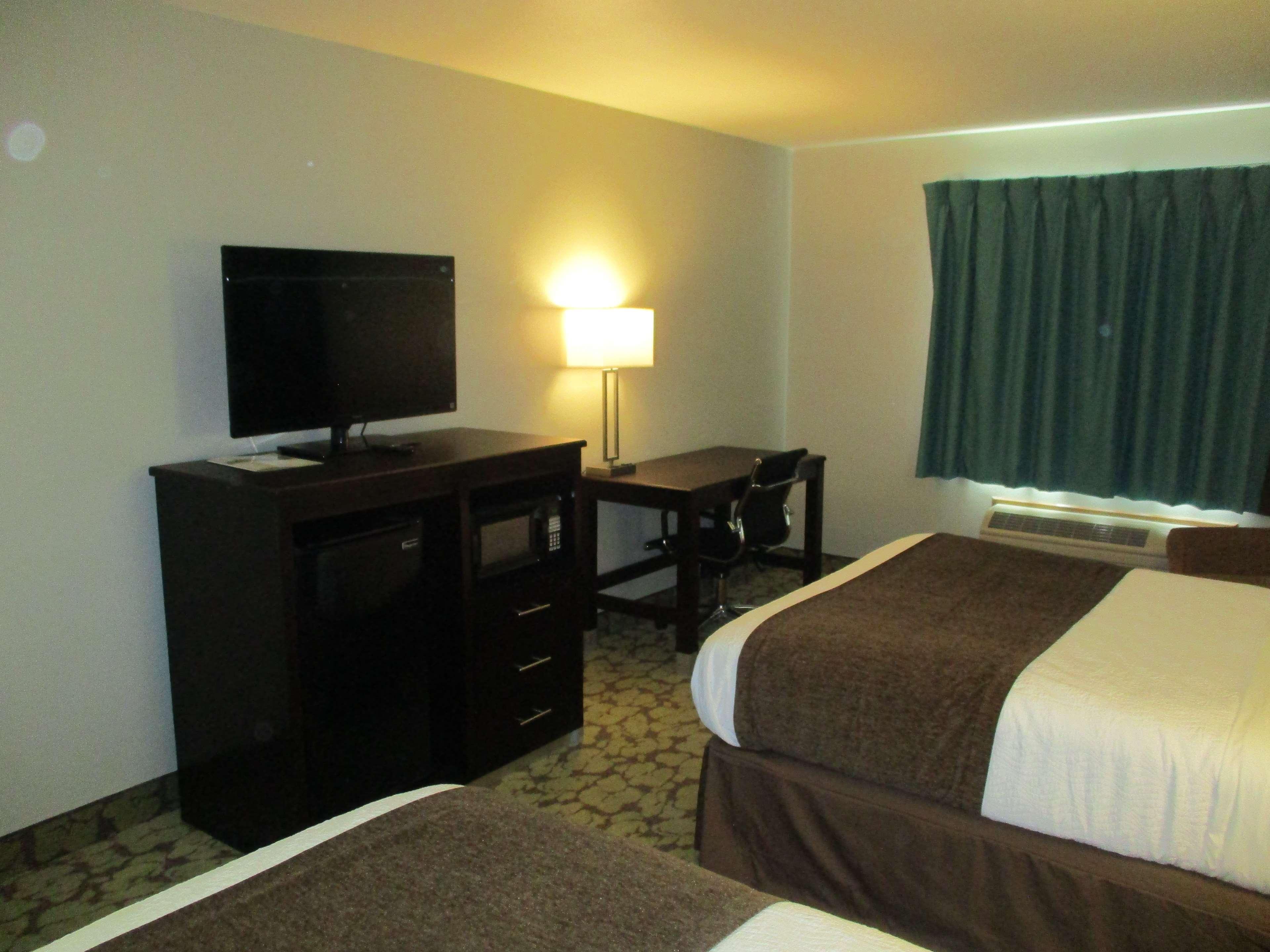 Surestay Plus Hotel By Best Western Bettendorf Exterior photo